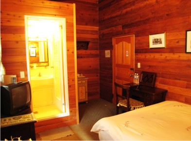 香格里拉空中花园温馨双人房(一大床)图片