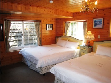 香格里拉空中花园精致四人房图片