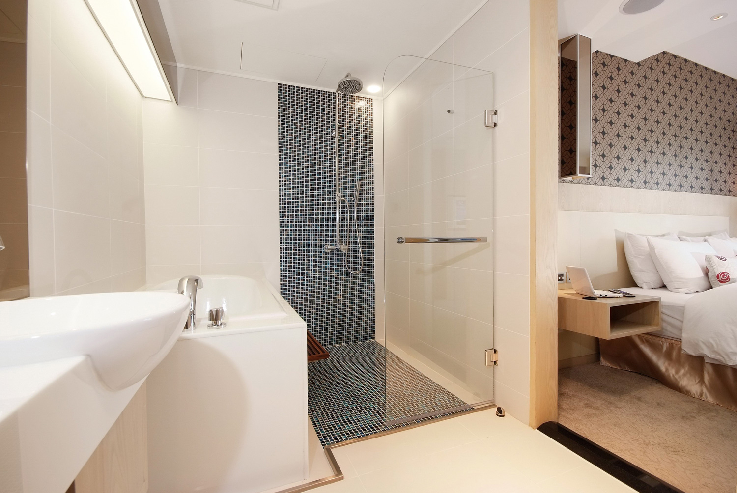 商旅官邸饭店典华客房图片