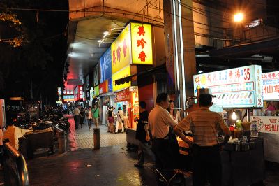 临江街夜市(通化夜市)-临江街观光夜市