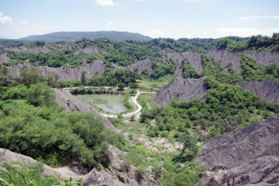 田寮月世界-玉池及环湖步道