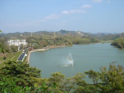 台糖尖山埤江南度假村-远眺水库一景