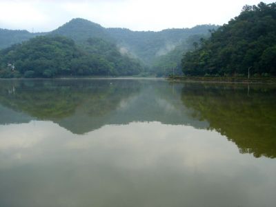 礁溪龙潭湖-如风景画的倒影